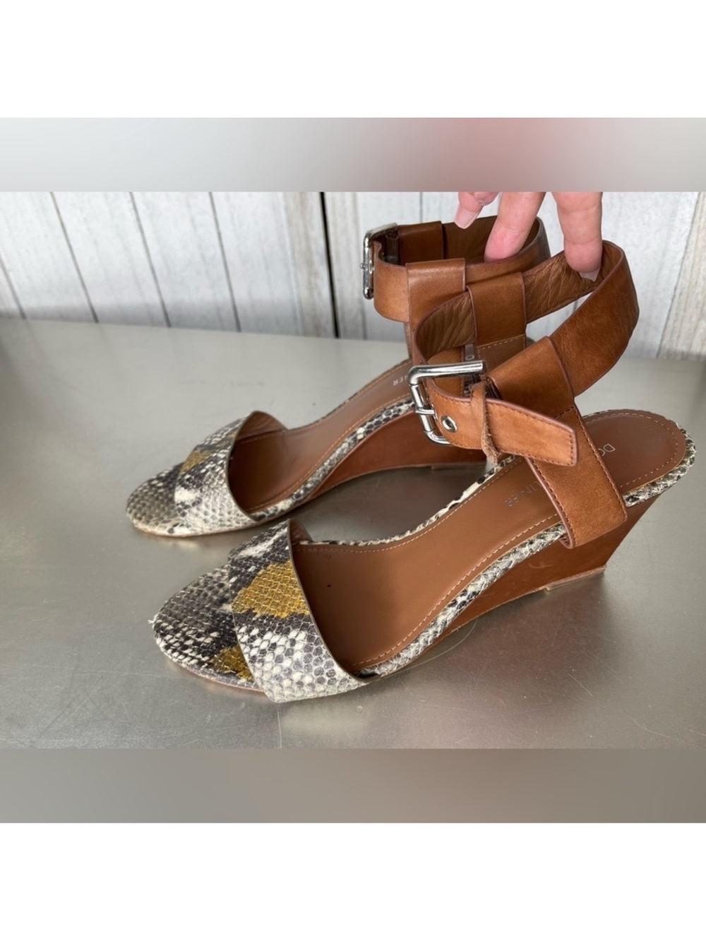 Donald Pliner Tan Leather Faux Snakeskin Wedge Sandals Size 10